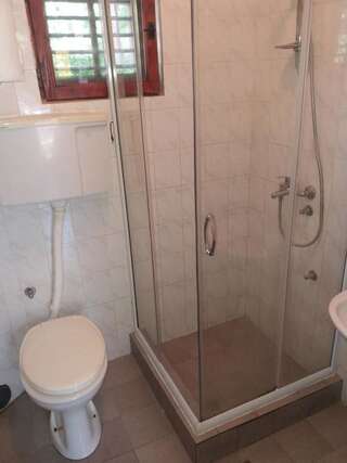 Апартаменты Apartments Radulovic Сутоморе Апартаменты с видом на сад-6