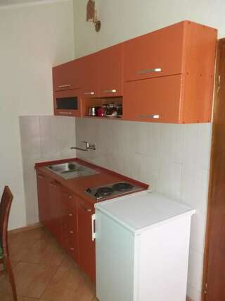 Апартаменты Apartments Radulovic Сутоморе Апартаменты с балконом-8